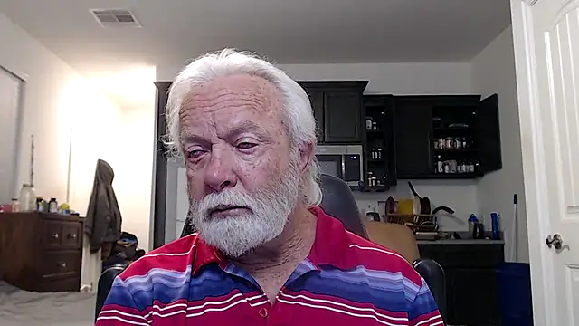 Snapshot of rockpoint69 chatting on December 23, 7:28 am rockpoint69 online show from December 23, 7:28 am