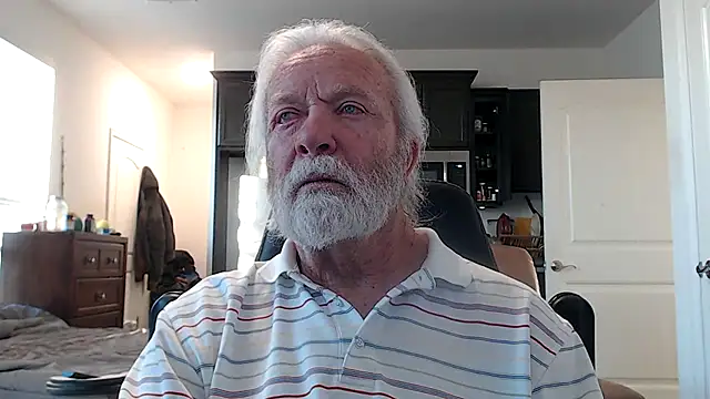 Snapshot of rockpoint69 chatting on January 1, 2:09 pm rockpoint69 online show from January 1, 2:09 pm