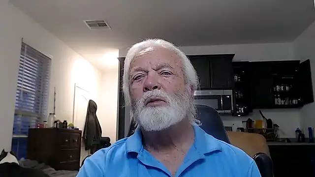 Snapshot of rockpoint69 chatting on January 3, 1:25 pm rockpoint69 online show from January 3, 1:25 pm