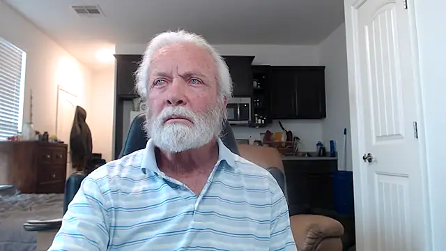 Snapshot of rockpoint69 chatting on January 5, 9:03 pm rockpoint69 online show from January 5, 9:03 pm