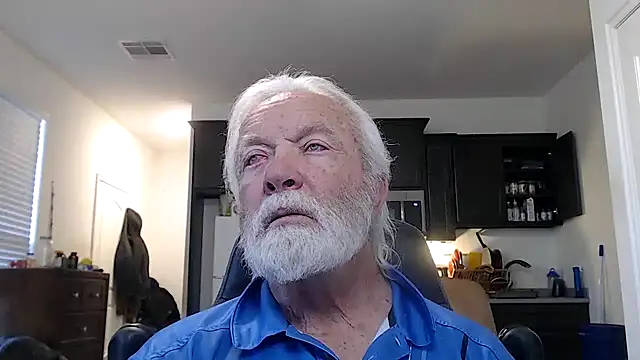 Snapshot of rockpoint69 chatting on January 6, 1:52 pm rockpoint69 online show from January 6, 1:52 pm