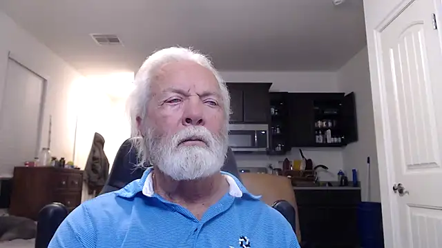 Snapshot of rockpoint69 chatting on January 7, 12:31 pm rockpoint69 online show from January 7, 12:31 pm