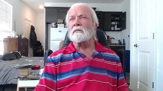 Snapshot of rockpoint69 chatting on January 7, 9:35 pm rockpoint69 online show from January 7, 9:35 pm