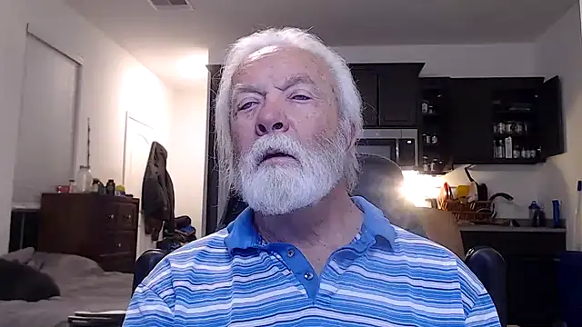 Snapshot of rockpoint69 chatting on January 11, 8:22 am rockpoint69 online show from January 11, 8:22 am