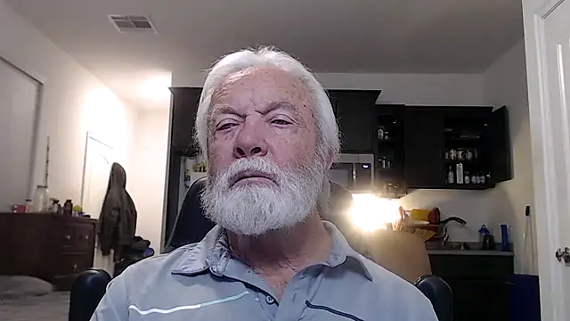 Snapshot of rockpoint69 chatting on January 15, 8:51 am rockpoint69 online show from January 15, 8:51 am