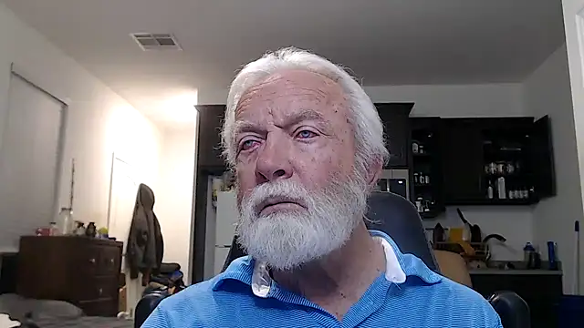 Snapshot of rockpoint69 chatting on January 18, 10:28 am rockpoint69 online show from January 18, 10:28 am