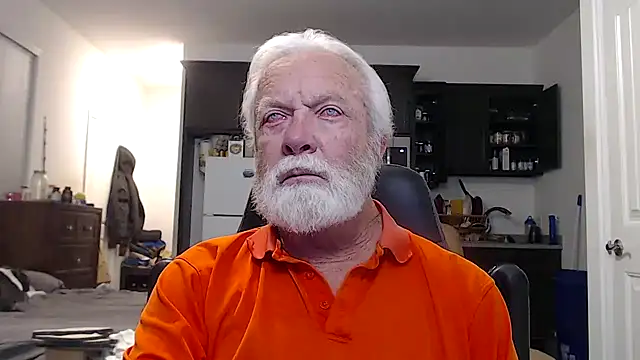 Snapshot of rockpoint69 chatting on January 19, 7:25 am rockpoint69 online show from January 19, 7:25 am