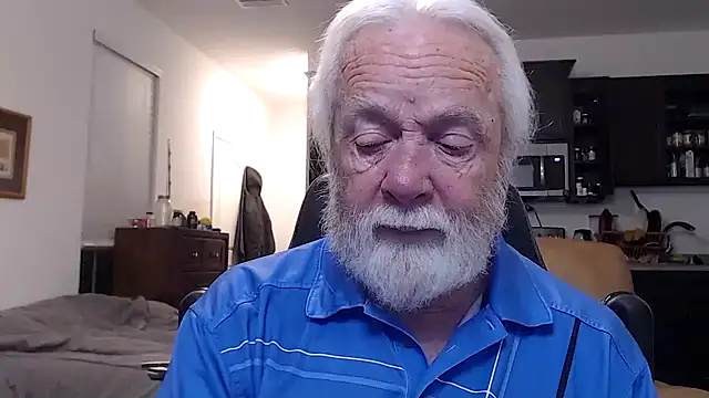 Snapshot of rockpoint69 chatting on January 25, 6:23 am rockpoint69 online show from January 25, 6:23 am