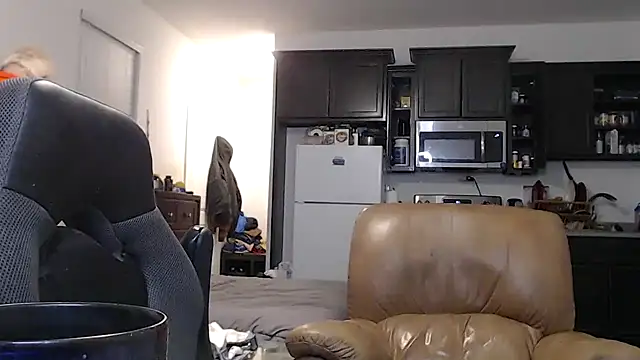 Snapshot of rockpoint69 chatting on January 26, 7:42 am rockpoint69 online show from January 26, 7:42 am