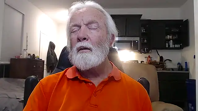 Snapshot of rockpoint69 chatting on January 26, 2:19 pm rockpoint69 online show from January 26, 2:19 pm