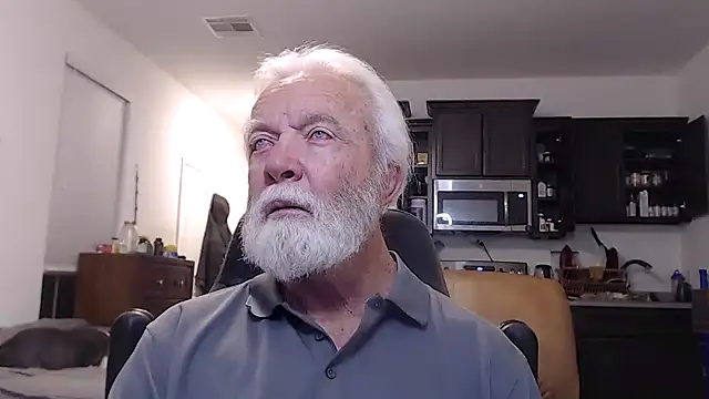 Snapshot of rockpoint69 chatting on January 30, 8:54 am rockpoint69 online show from January 30, 8:54 am