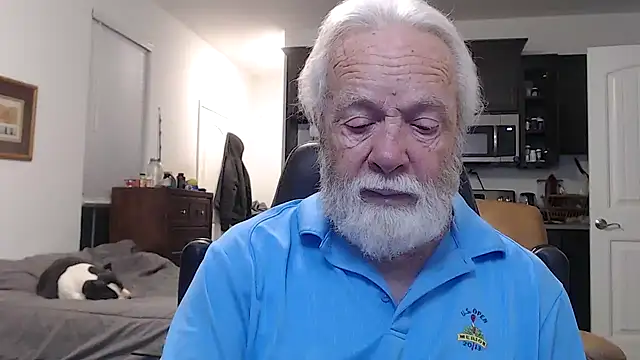 Snapshot of rockpoint69 chatting on February 1, 6:21 am rockpoint69 online show from February 1, 6:21 am