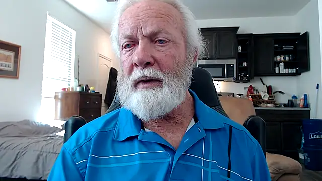 Snapshot of rockpoint69 chatting on February 9, 10:21 pm rockpoint69 online show from February 9, 10:21 pm