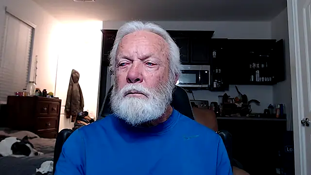 Snapshot of rockpoint69 chatting on February 11, 7:44 am rockpoint69 online show from February 11, 7:44 am