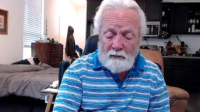 Snapshot of rockpoint69 chatting on February 11, 10:18 pm rockpoint69 online show from February 11, 10:18 pm