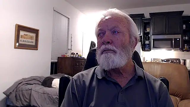 Snapshot of rockpoint69 chatting on February 22, 9:23 am rockpoint69 online show from February 22, 9:23 am