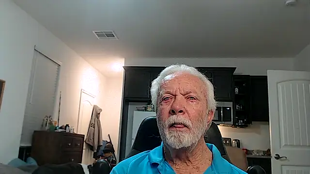 Snapshot of rockpoint69 chatting on October 19, 8:59 am rockpoint69 online show from October 19, 8:59 am