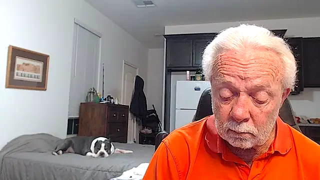 Snapshot of rockpoint69 chatting on October 22, 11:10 am rockpoint69 online show from October 22, 11:10 am