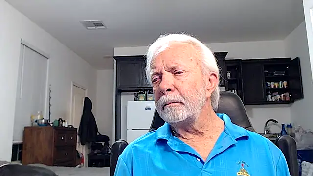 Snapshot of rockpoint69 chatting on December 14, 9:25 am rockpoint69 online show from December 14, 9:25 am