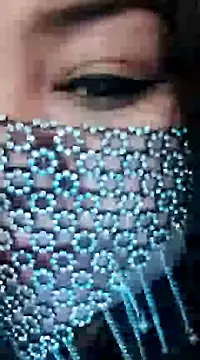 Srishtijain51 online show from December 16, 1:32 pm