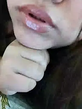 Srishtijain51 online show from February 2, 2:45 pm