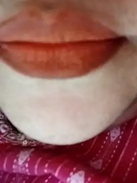 Srishtijain51 online show from March 4, 2:34 pm