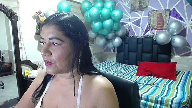 Snapshot of sofia_millerx chatting on February 26, 7:24 pm sofia millerx online show from February 26, 7:24 pm