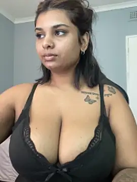 layla amin online show from July 1, 11:34 am