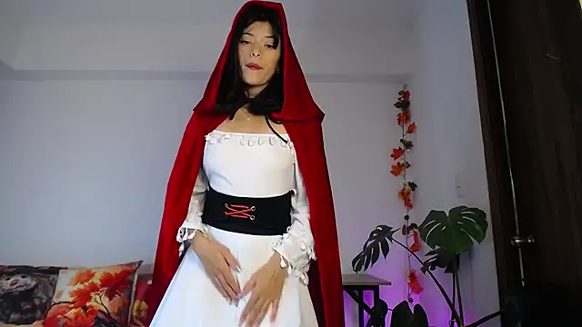 maggie kay online show from October 31, 3:24 pm