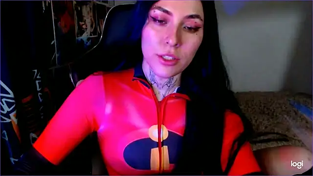 Snapshot of JINX_26 chatting on December 22, 1:23 am JINX 26 online show from December 22, 1:23 am