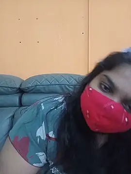 Snapshot of lovely-latha chatting on June 2, 1:29 am lovely-latha online show from June 2, 1:29 am