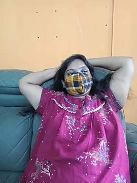 Snapshot of lovely-latha chatting on June 12, 1:48 am lovely-latha online show from June 12, 1:48 am