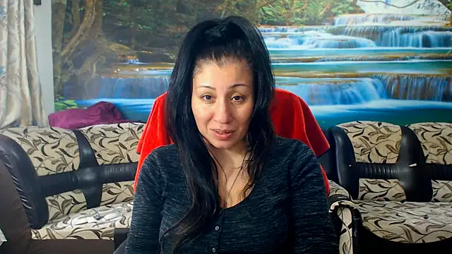 Snapshot of MoistMady chatting on February 2, 10:14 am MoistMady online show from February 2, 10:14 am