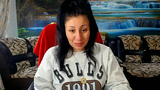 Snapshot of MoistMady chatting on February 23, 12:35 pm MoistMady online show from February 23, 12:35 pm