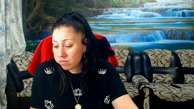 Snapshot of MoistMady chatting on April 14, 8:37 pm MoistMady online show from April 14, 8:37 pm