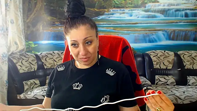 Snapshot of MoistMady chatting on April 15, 12:12 pm MoistMady online show from April 15, 12:12 pm