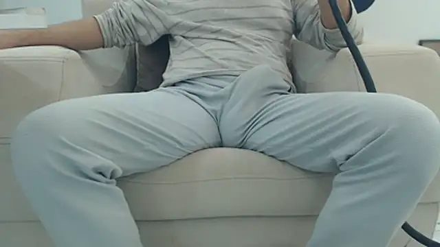 masterxmonster online show from December 17, 2:06 am