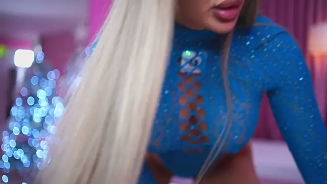 AshleySinn online show from December 20, 10:00 am