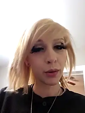 AmethystFoxx online show from January 17, 4:04 pm