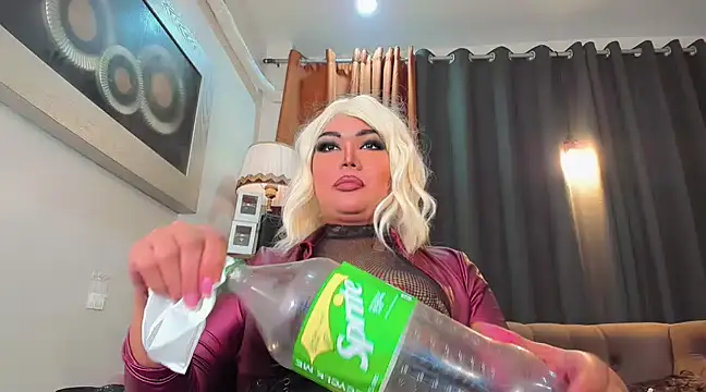 AsianHotieTS online show from February 6, 11:15 pm