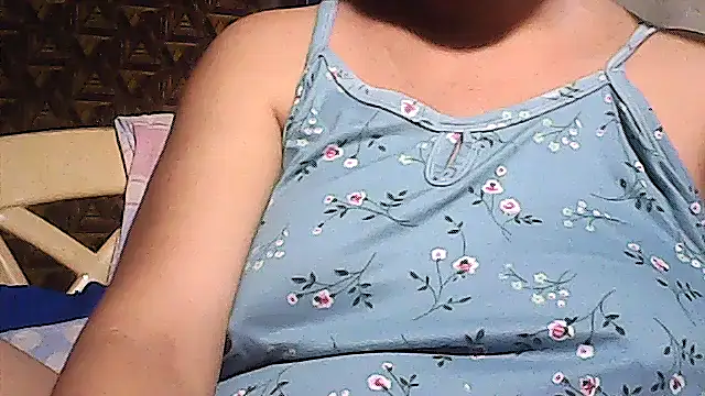 sweetsosie18 online show from April 9, 6:24 pm