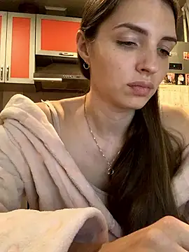 Snapshot of SeducingYoghourt chatting on December 8, 4:28 pm SeducingYoghourt online show from December 8, 4:28 pm