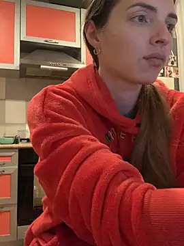 Snapshot of SeducingYoghourt chatting on December 19, 2:24 pm SeducingYoghourt online show from December 19, 2:24 pm