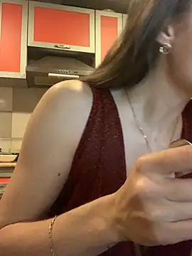 Snapshot of SeducingYoghourt chatting on December 24, 3:05 pm SeducingYoghourt online show from December 24, 3:05 pm