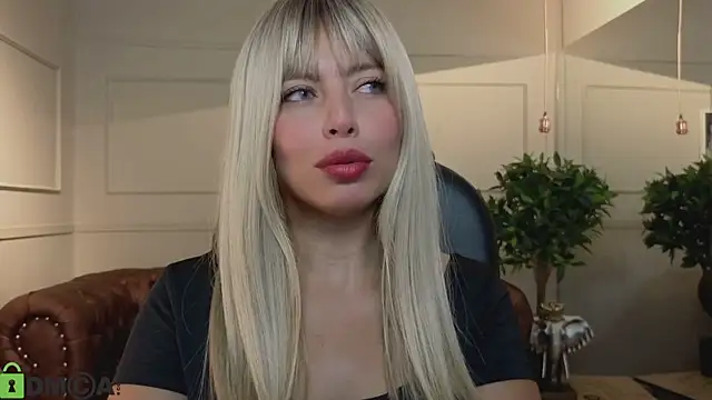 Snapshot of ROSE__15 chatting on June 25, 12:20 pm ROSE 15 online show from June 25, 12:20 pm