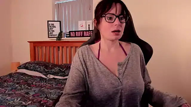 LucieWinters UK online show from January 30, 9:04 am