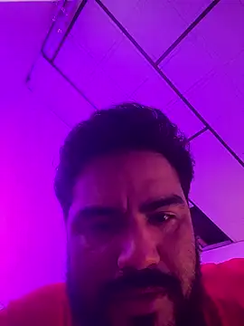 MichaelBear  online show from January 17, 8:01 pm