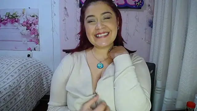 Snapshot of JADE_SWEET2 chatting on January 26, 12:58 am JADE SWEET2 online show from January 26, 12:58 am