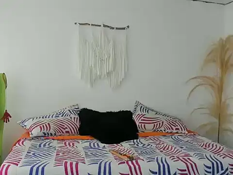 Snapshot of bonny_choke chatting on September 15, 6:30 pm bonny choke online show from September 15, 6:30 pm