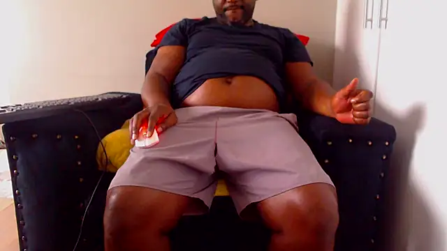 zuluboyxx online show from April 8, 8:14 am